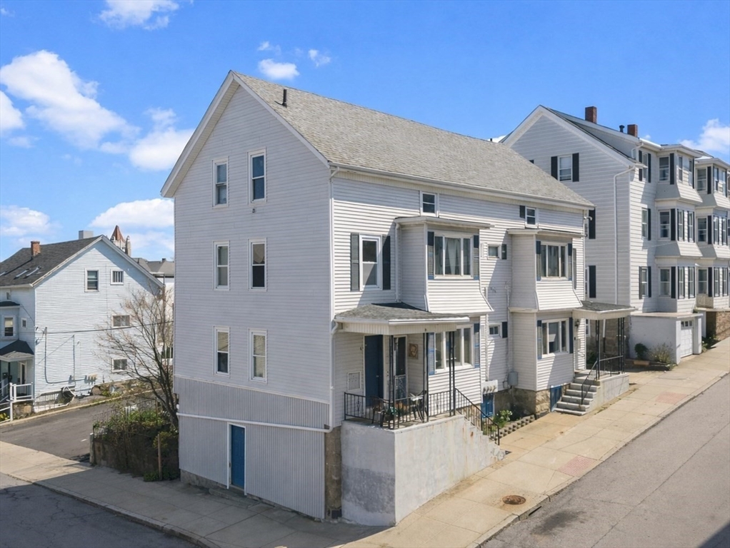 430 William Street Fall River, MA 02721 - Photo 1 of 42