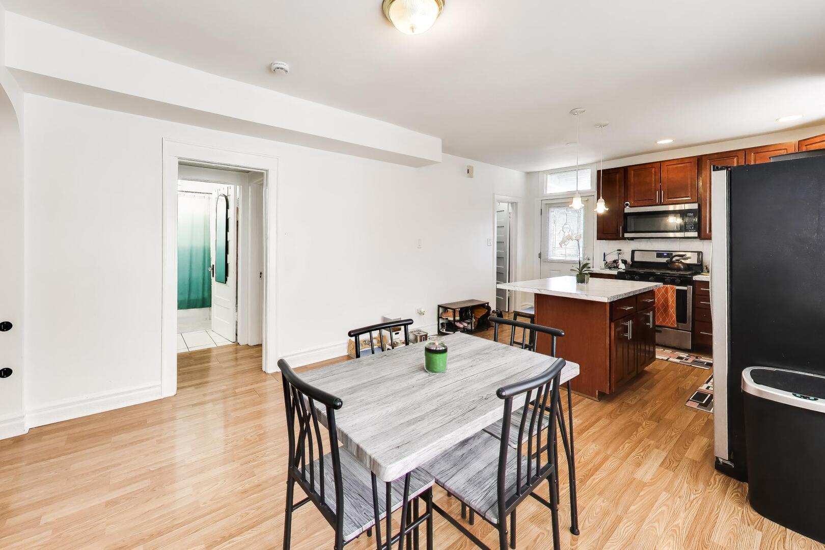 3435 North Harding Avenue, Unit 2 Chicago, IL 60618 - Photo 8 of 24