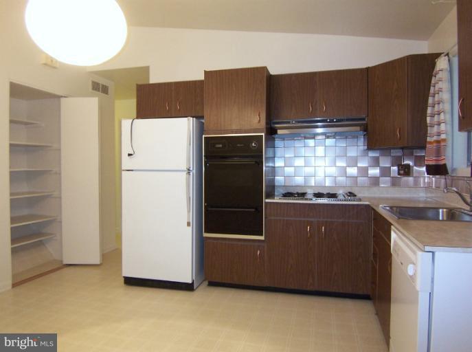 3712 Pinelea Road Windsor Mill, MD 21244 - Photo 11 of 18 Kitchen