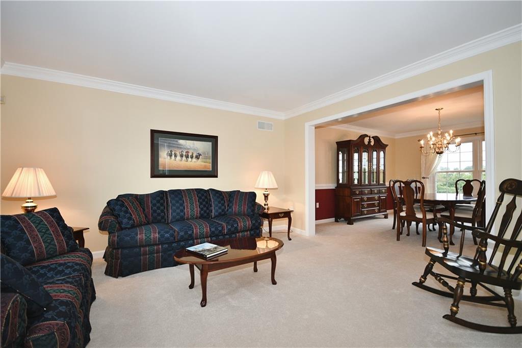 414 Meadow View Drive McKees Rocks, PA 15136 - Photo 13 of 25 Gallery Image 13