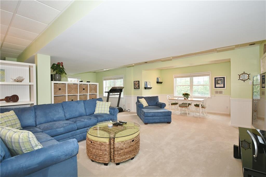 414 Meadow View Drive McKees Rocks, PA 15136 - Photo 19 of 25 Gallery Image 19