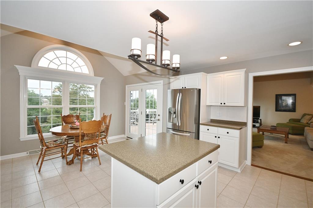 414 Meadow View Drive McKees Rocks, PA 15136 - Photo 6 of 25 Gallery Image 6