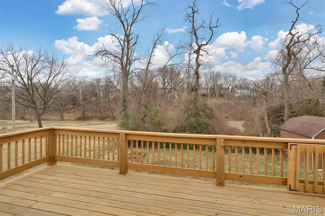 $325,000 | 10808 Clearwater Drive, St. Louis, MO 63123