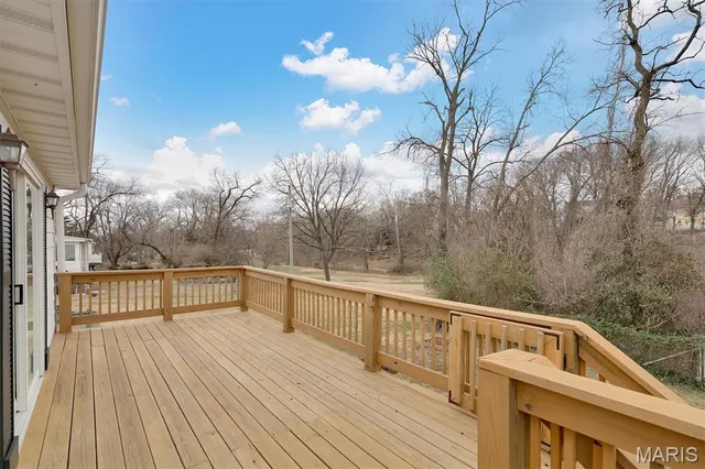 $325,000 | 10808 Clearwater Drive, St. Louis, MO 63123