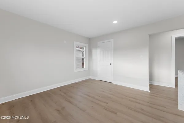 $2,600 | 260 Main Street, Unit 2, Matawan, NJ 07747