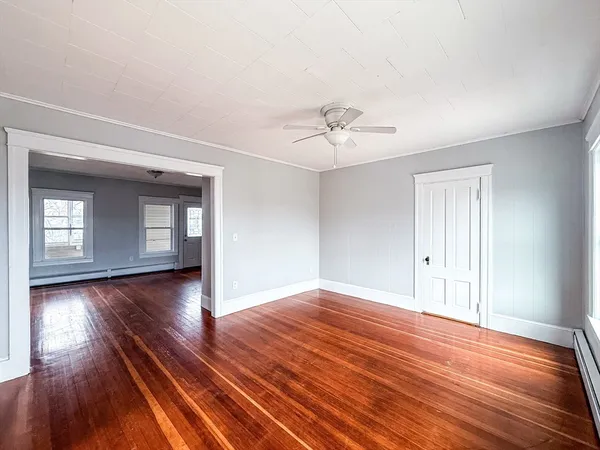 $2,000 | 18 Ellsworth Street, Unit 3, Worcester, MA 01610