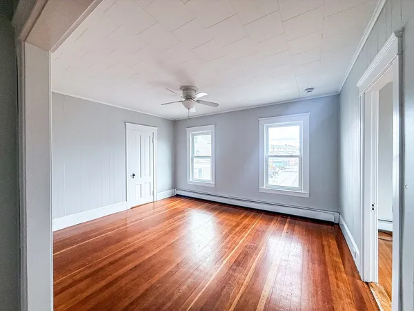 $2,000 | 18 Ellsworth Street, Unit 3, Worcester, MA 01610
