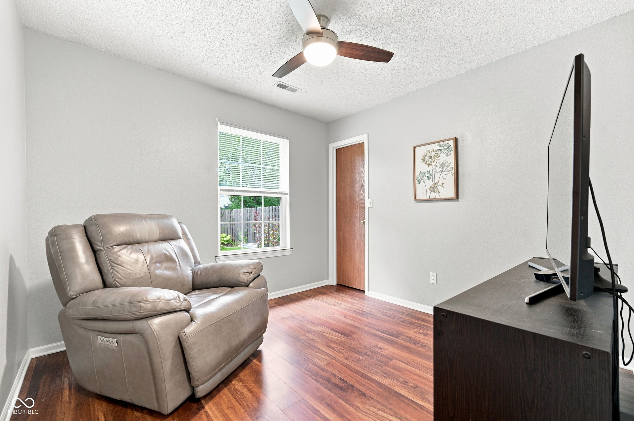 2915 Driving Wind Way Indianapolis, IN 46268 - Photo 15 of 25 Gallery Image 15