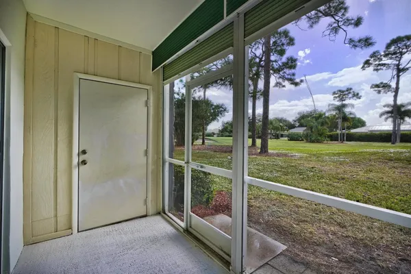 $2,000 | 18081 Southeast Country Club Drive, Unit 265, Tequesta, FL 33469