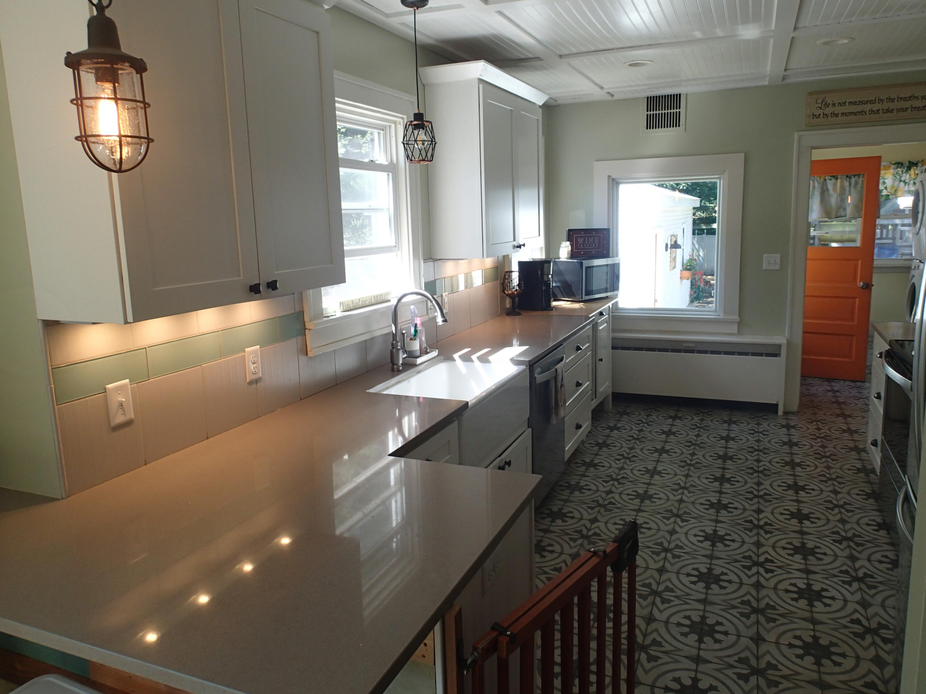 331 South Lake Avenue Spring Lake, MI 49456 - Photo 14 of 34 P8300028