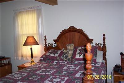 6893 Bybee Road Winchester, KY 40391 - Photo 5 of 19 Master bedroom.