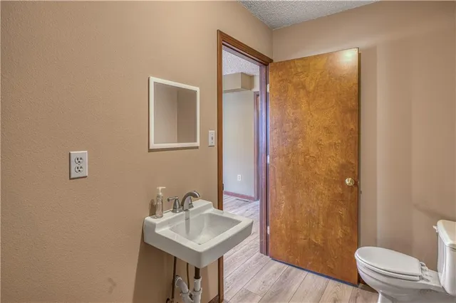 $149,000 | 1124 West 2nd Street, Pittsburg, KS 66762