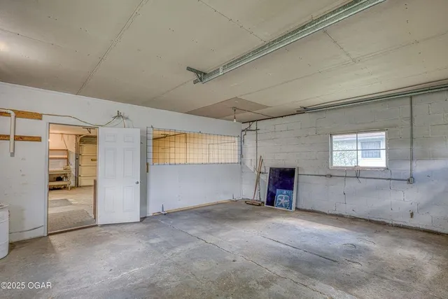 $149,000 | 1124 West 2nd Street, Pittsburg, KS 66762