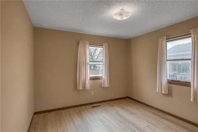 $149,000 | 1124 West 2nd Street, Pittsburg, KS 66762