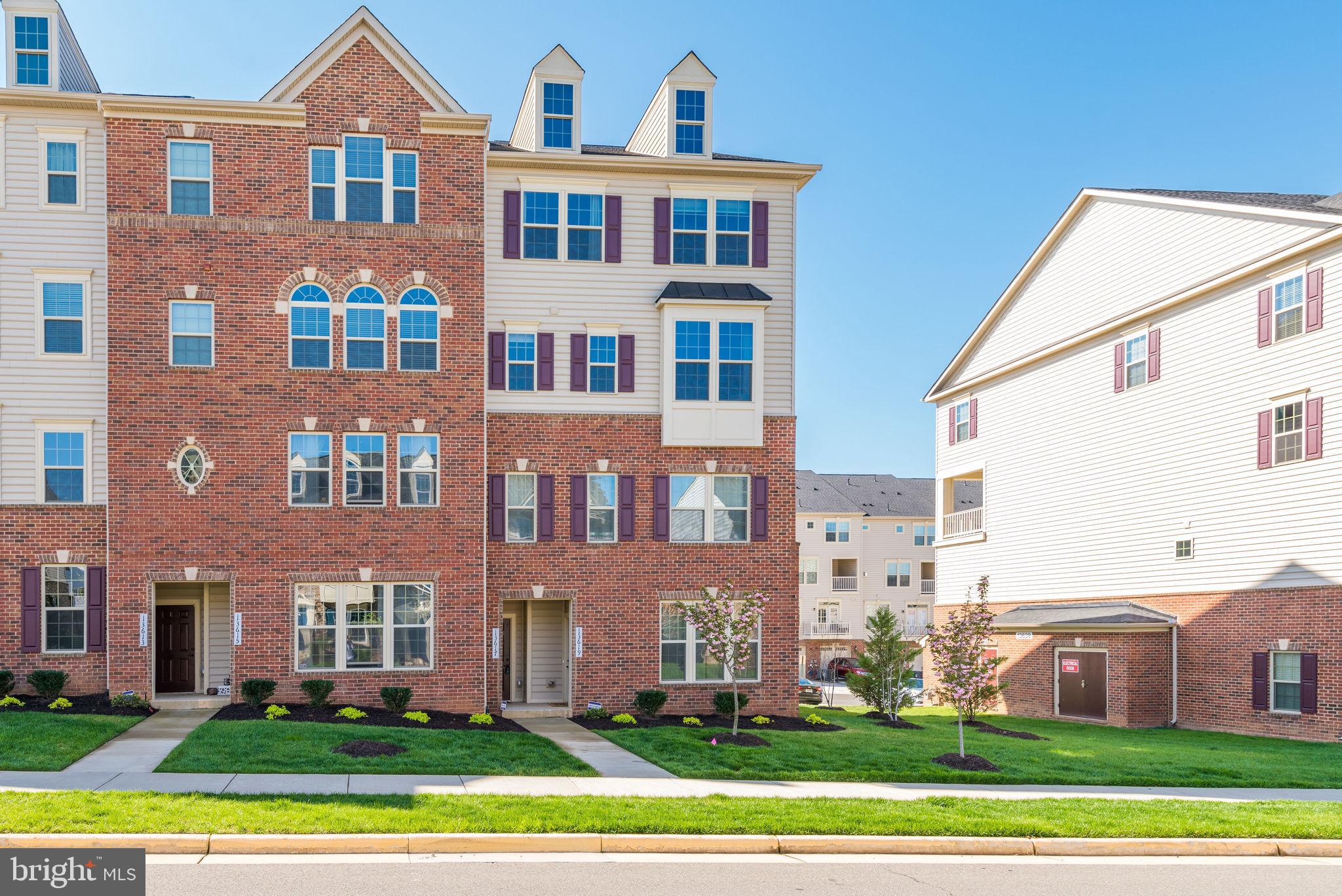 13617 Rockingham Lane Gainesville, VA 20155 - Photo 2 of 57 You're going to love calling this one home!