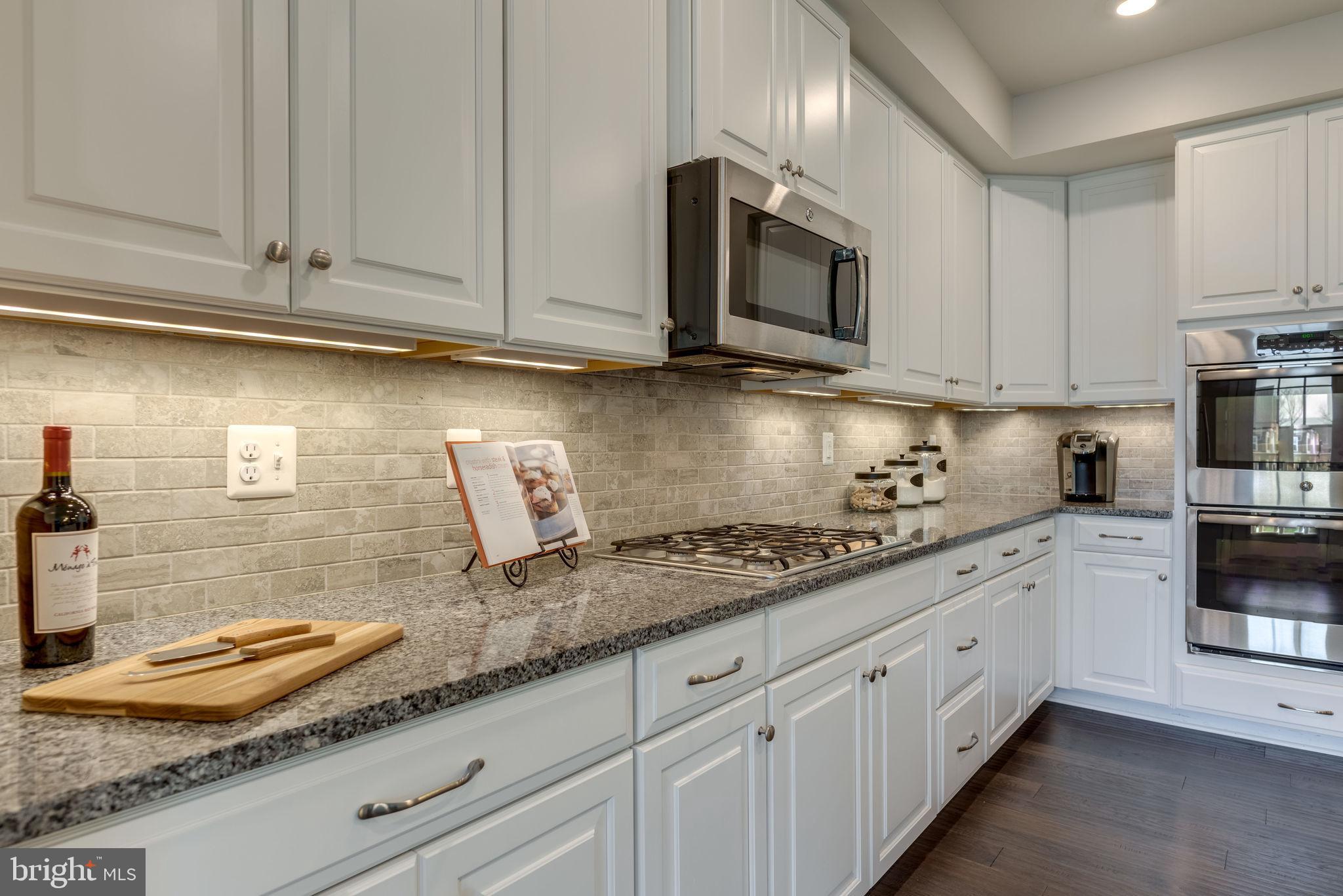 13617 Rockingham Lane Gainesville, VA 20155 - Photo 17 of 57 Your inner chef is calling you