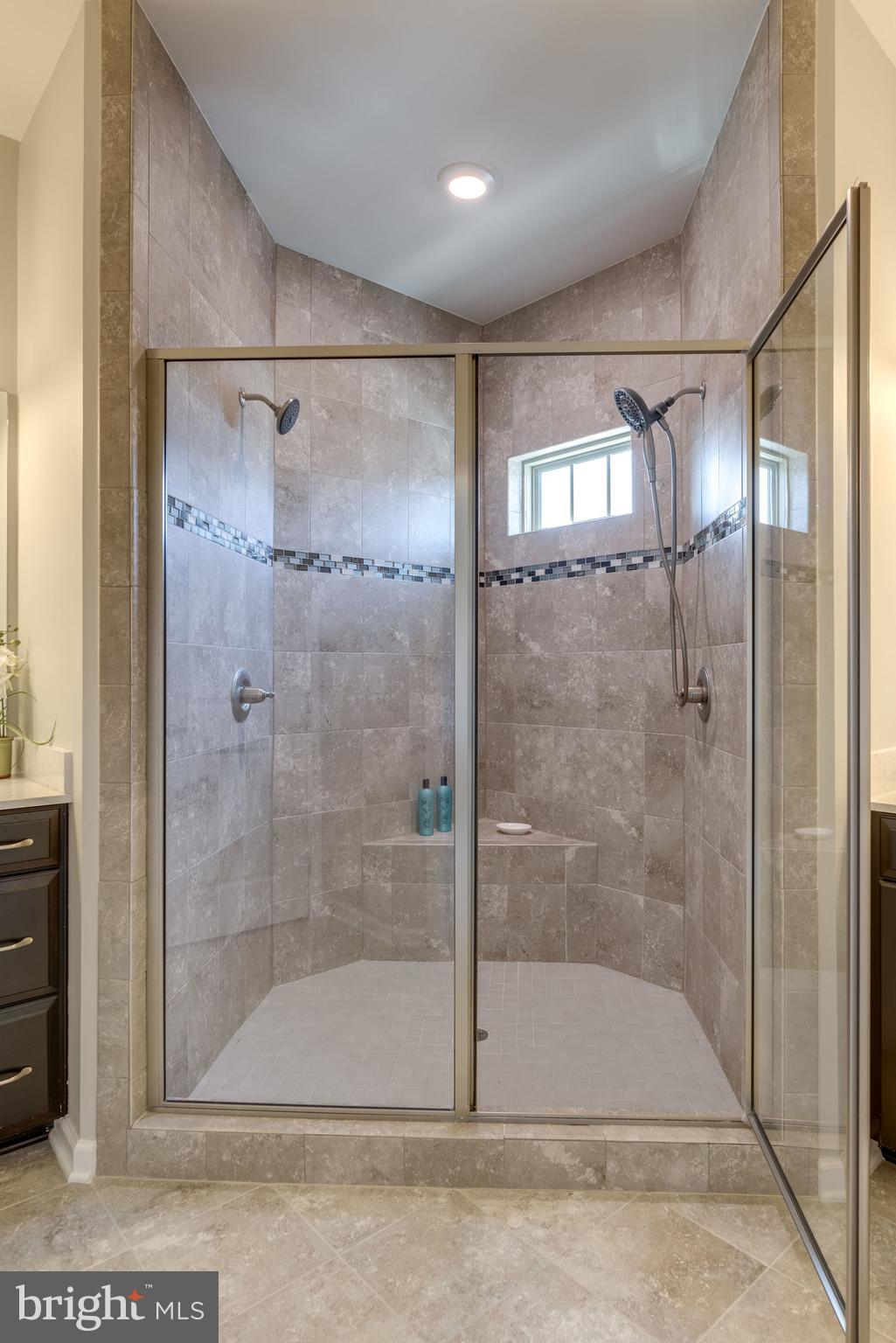 13617 Rockingham Lane Gainesville, VA 20155 - Photo 32 of 57 You'll never want to leave your shower!