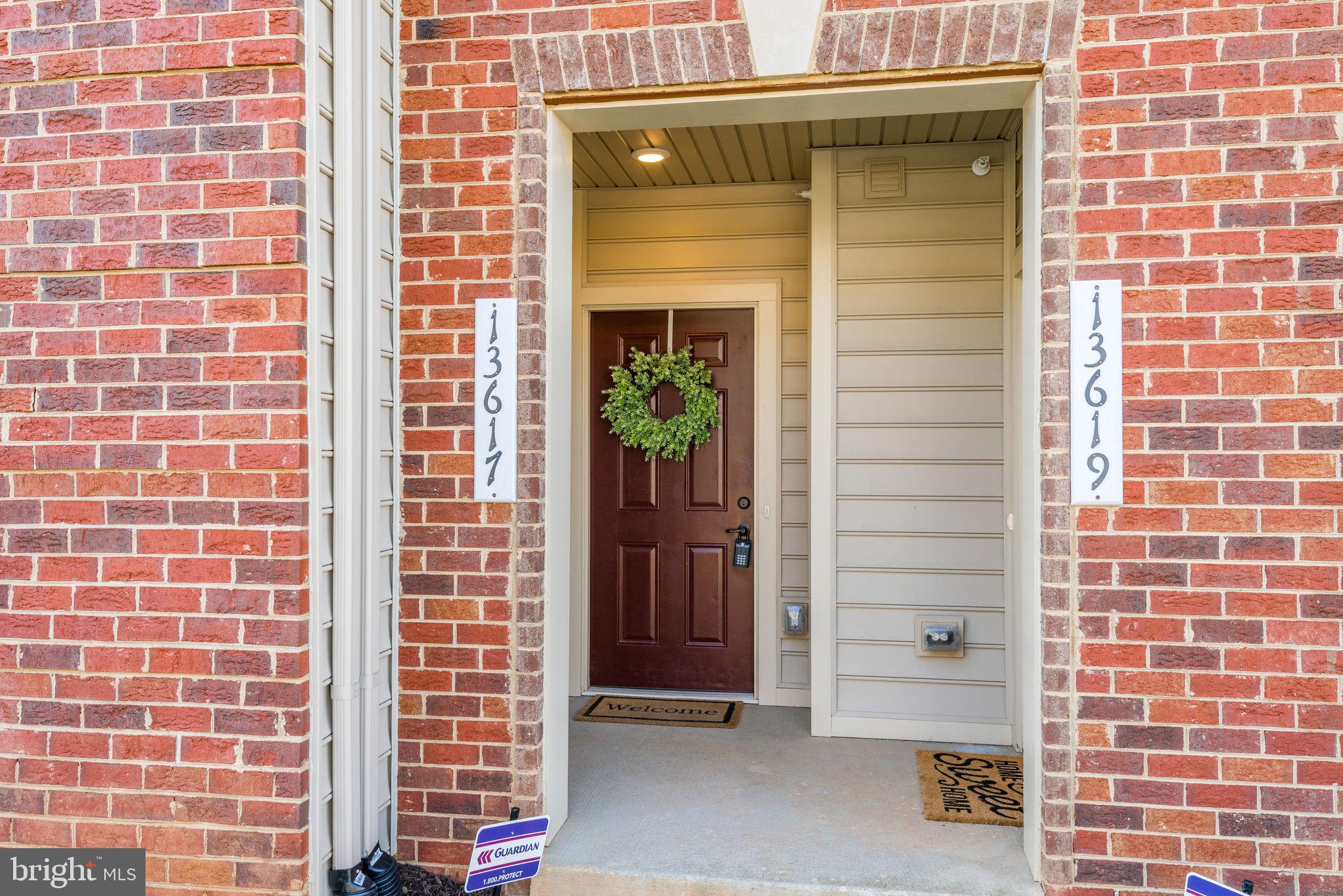 13617 Rockingham Lane Gainesville, VA 20155 - Photo 5 of 57 Your sanctuary is just inside...