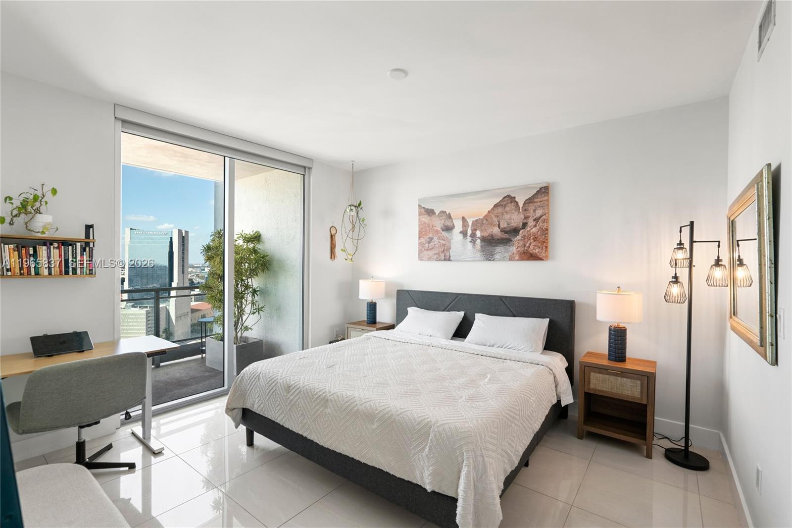 90 Southwest 3rd Street, Unit 2706 Miami, FL 33130 - Photo 21 of 68