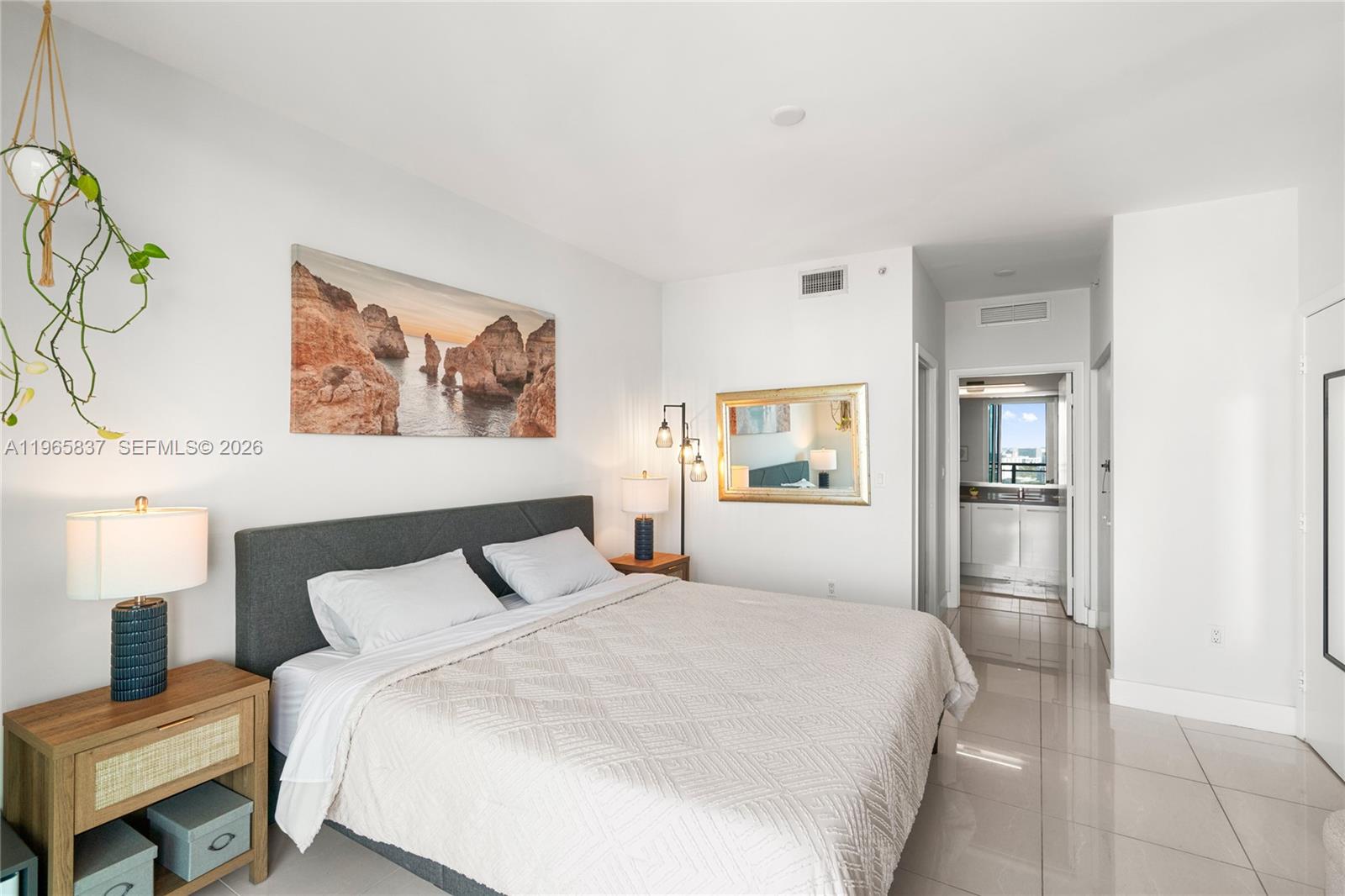 90 Southwest 3rd Street, Unit 2706 Miami, FL 33130 - Photo 24 of 68