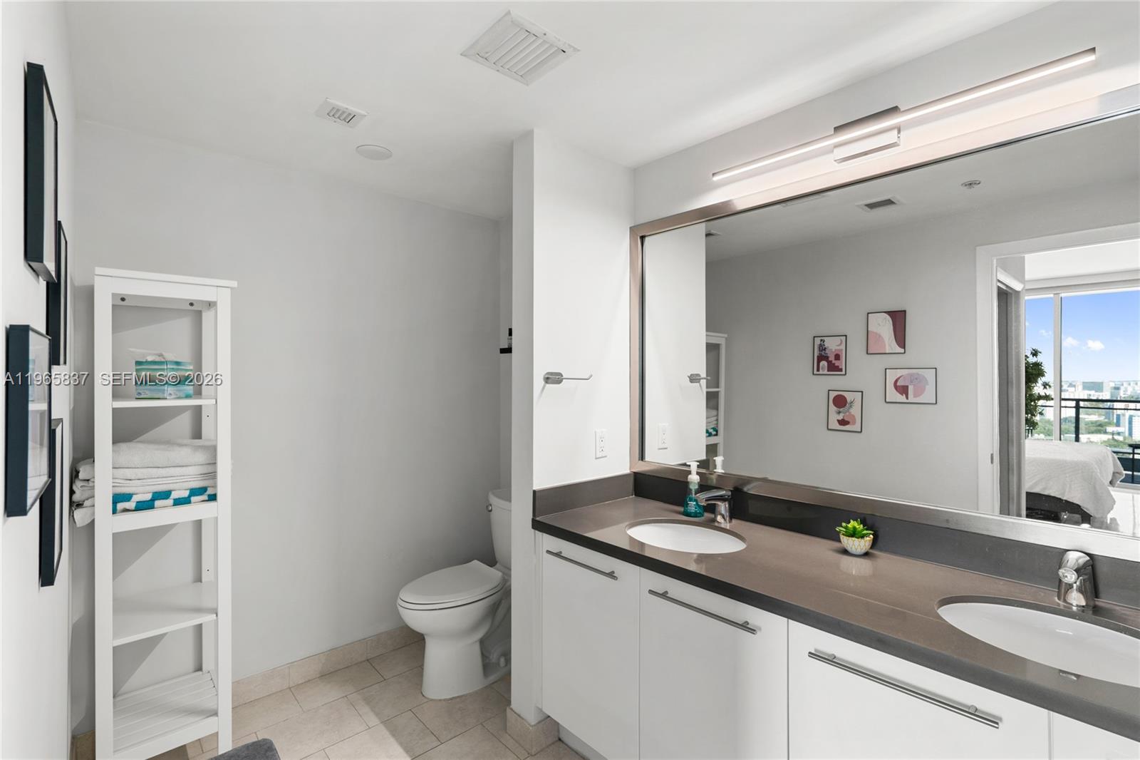 90 Southwest 3rd Street, Unit 2706 Miami, FL 33130 - Photo 27 of 68