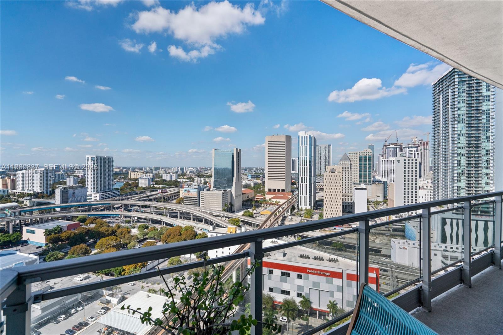 90 Southwest 3rd Street, Unit 2706 Miami, FL 33130 - Photo 36 of 68