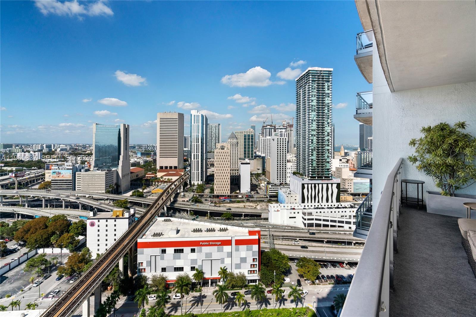 90 Southwest 3rd Street, Unit 2706 Miami, FL 33130 - Photo 38 of 68