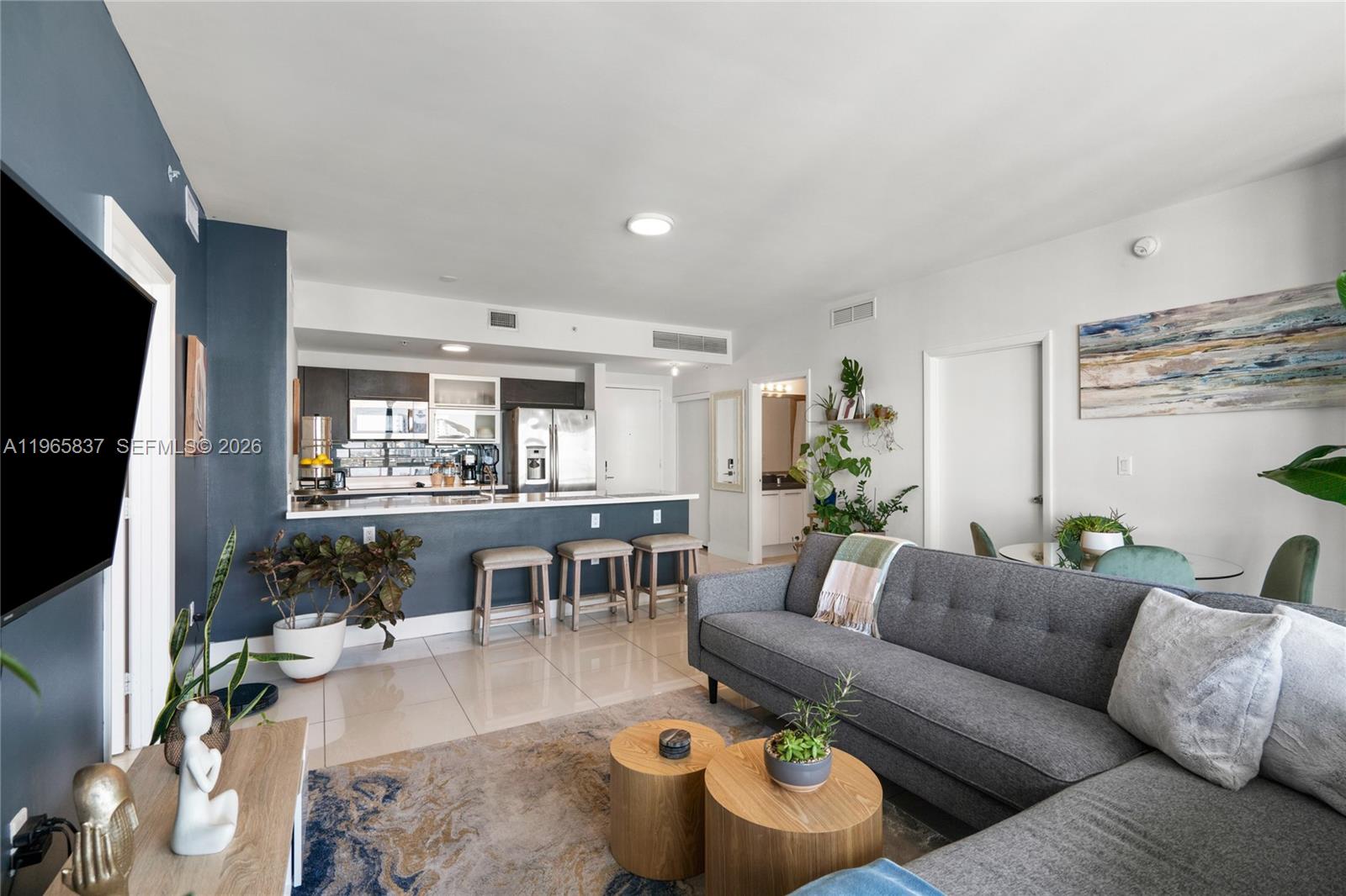 90 Southwest 3rd Street, Unit 2706 Miami, FL 33130 - Photo 8 of 68