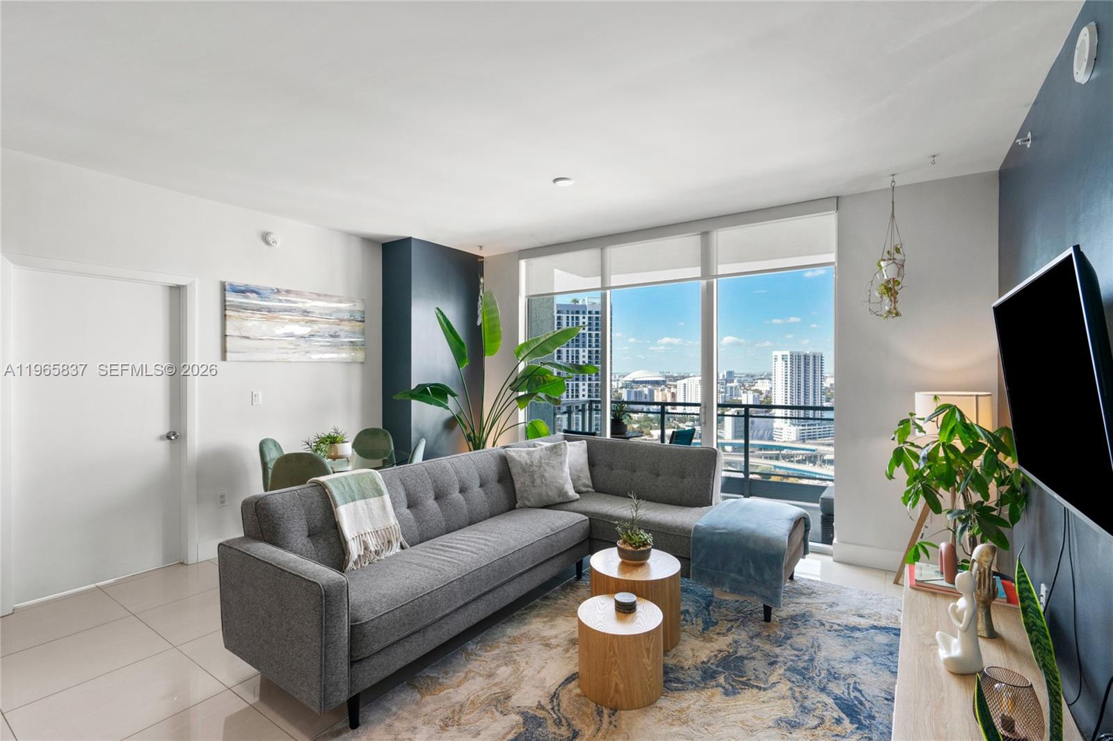 90 Southwest 3rd Street, Unit 2706 Miami, FL 33130 - Photo 9 of 68