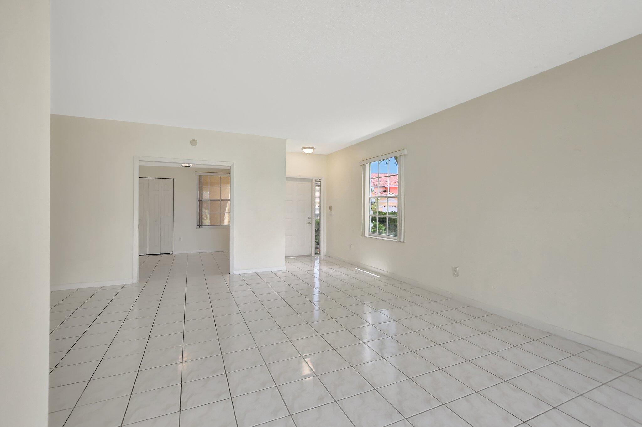 17061 Emile Street, Unit 4 Boca Raton, FL 33487 - Photo 8 of 38 8-web-or-mls-DSC_0761