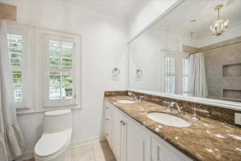 $1,595,000 | 3803 Byron Street, West University Place, TX 77005