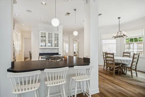 $1,595,000 | 3803 Byron Street, West University Place, TX 77005