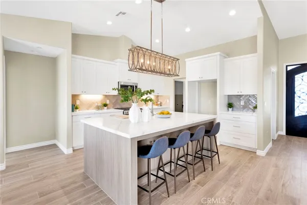 $590,000 | 21960 Ramona, Apple Valley, CA 92307