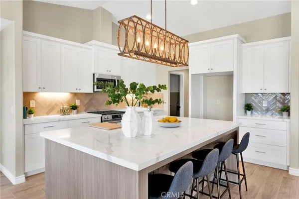 $590,000 | 21960 Ramona, Apple Valley, CA 92307