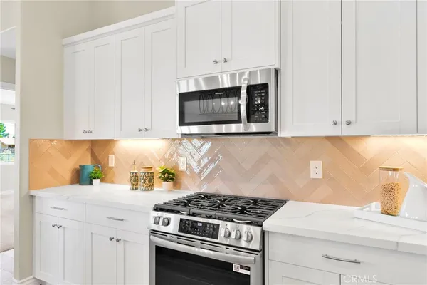 $590,000 | 21960 Ramona, Apple Valley, CA 92307