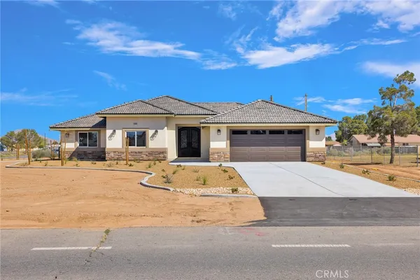 $590,000 | 21960 Ramona, Apple Valley, CA 92307