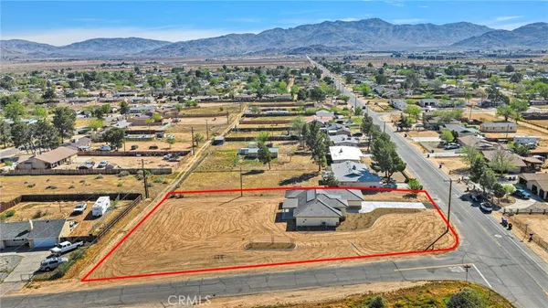 $590,000 | 21960 Ramona, Apple Valley, CA 92307