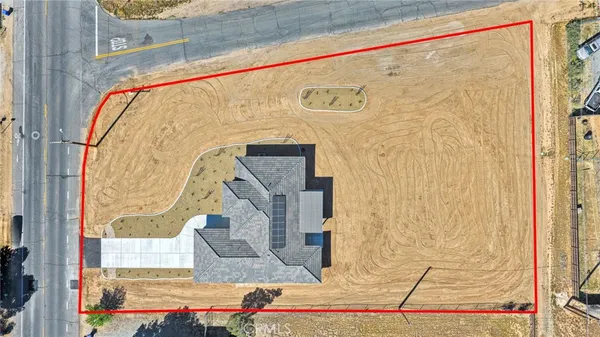 $590,000 | 21960 Ramona, Apple Valley, CA 92307