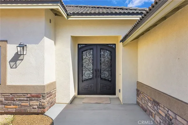 $590,000 | 21960 Ramona, Apple Valley, CA 92307