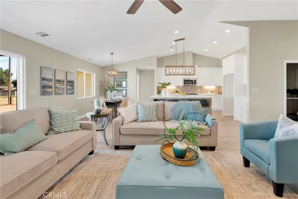 $590,000 | 21960 Ramona, Apple Valley, CA 92307