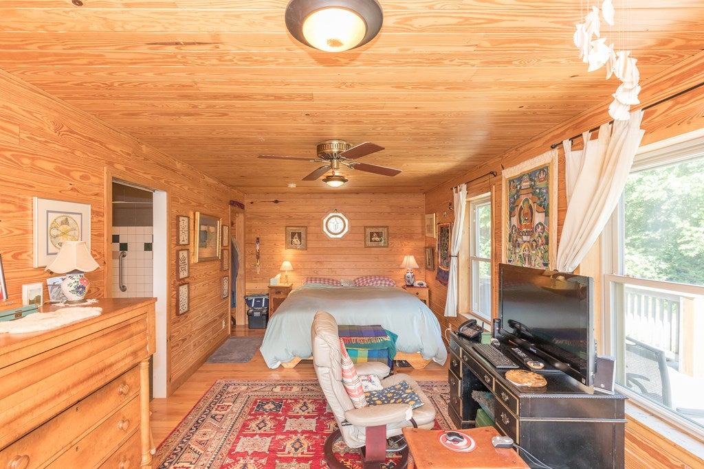 3632 Cedar Springs Road Rural Retreat, VA 24368 - Photo 18 of 68 Gallery Image 18