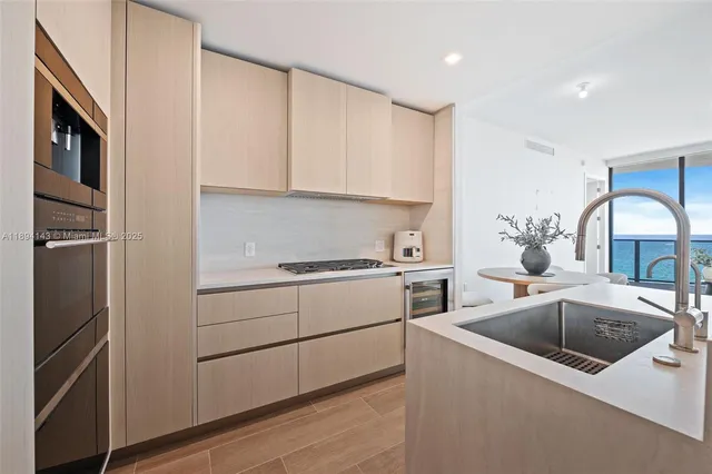 $16,000 | 900 North Ocean Boulevard, Unit 1005, Pompano Beach, FL 33062