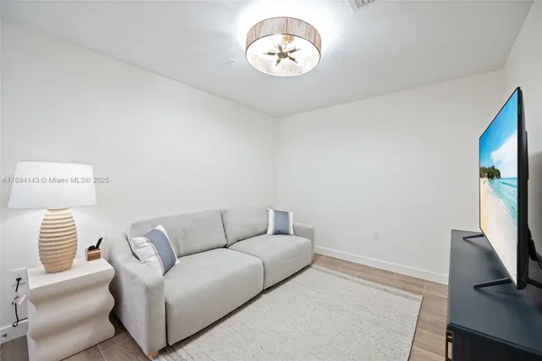 $16,000 | 900 North Ocean Boulevard, Unit 1005, Pompano Beach, FL 33062