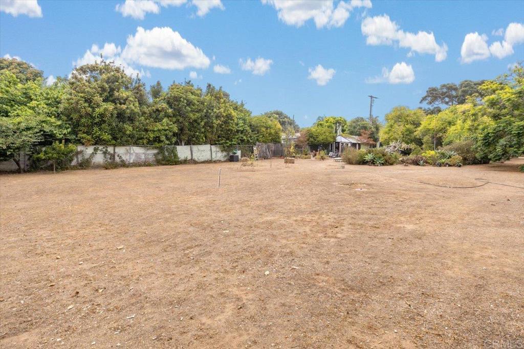 334 Date Avenue Carlsbad, CA 92008 - Photo 4 of 26 a view of an ocean