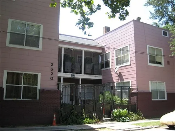$960 | 2520 Hopkins Street, Unit I, Houston, TX 77006