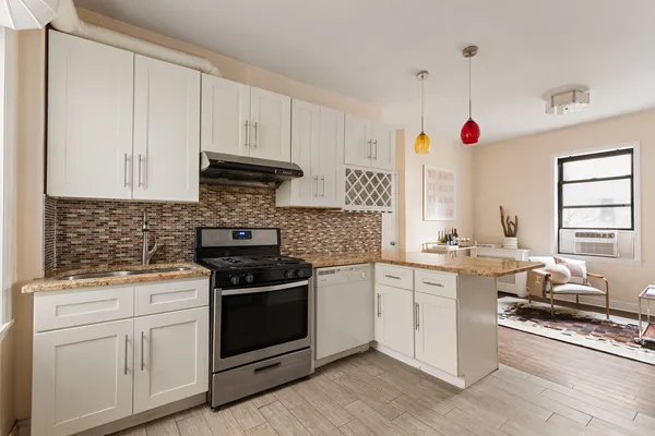 $298,000 | 21-16 35th Street, Unit 3G | Astoria