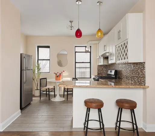 $298,000 | 21-16 35th Street, Unit 3G | Astoria