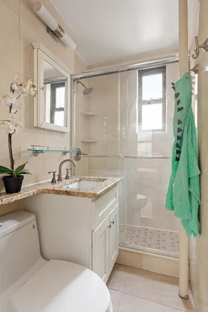 $298,000 | 21-16 35th Street, Unit 3G | Astoria