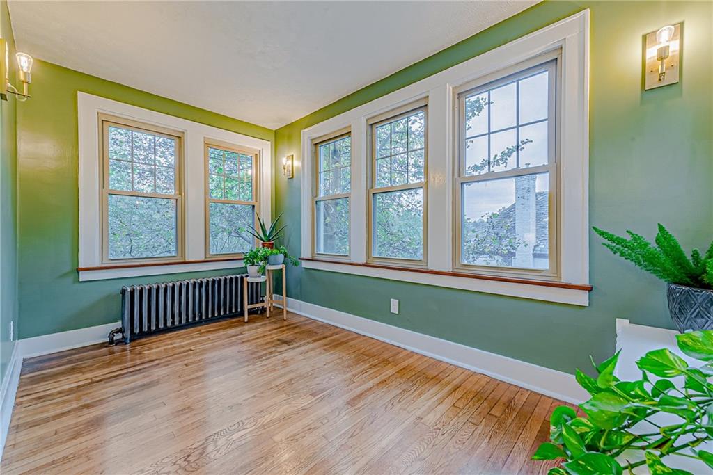 647 Cascade Road Pittsburgh, PA 15221 - Photo 11 of 25 Gallery Image 11