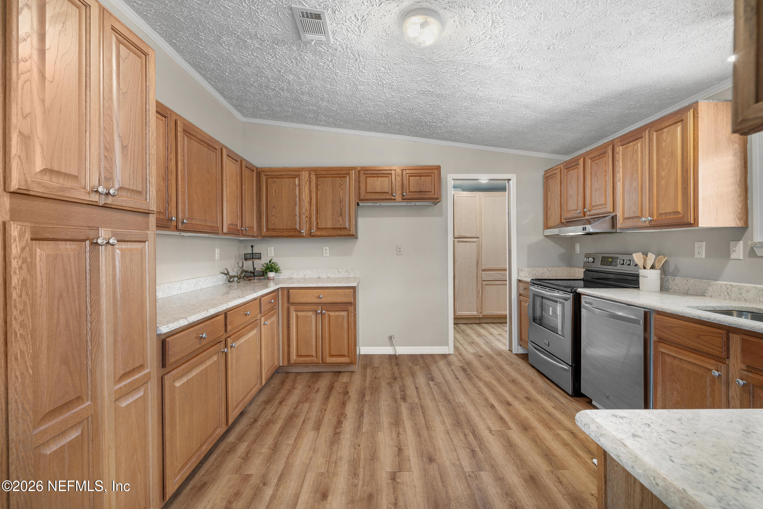 1244 Jones Road Jacksonville, FL 32220 - Photo 27 of 93 49_48 - interior